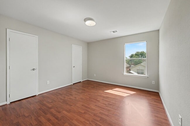 Building Photo - 9507 Tolken Way