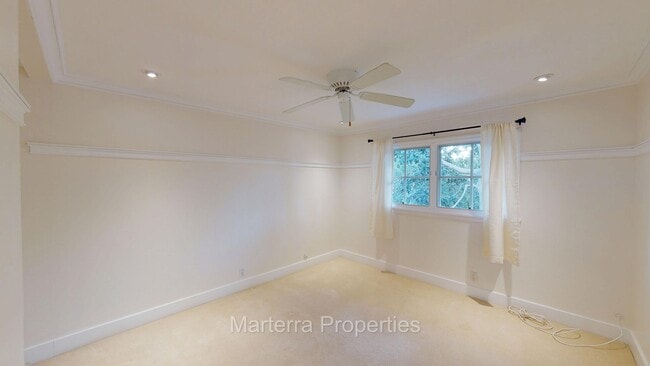 Building Photo - 2761 Vista Umbrosa