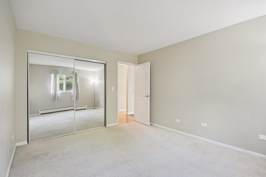 Building Photo - 505 N Kenilworth Ave