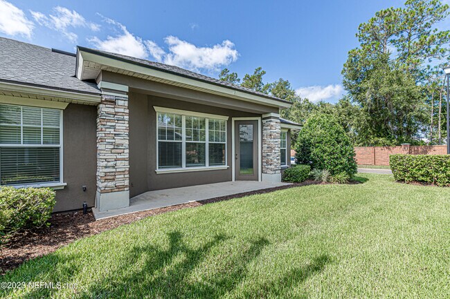 Building Photo - 2141 Stone Creek Dr