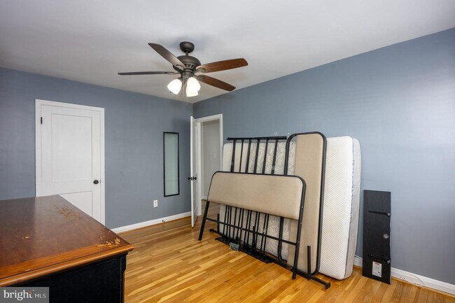 Building Photo - 427 Westham Way