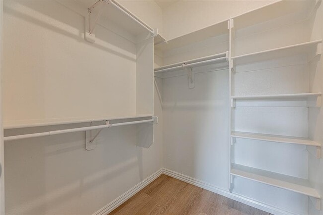 Building Photo - 1705 SW Casuarina Dr