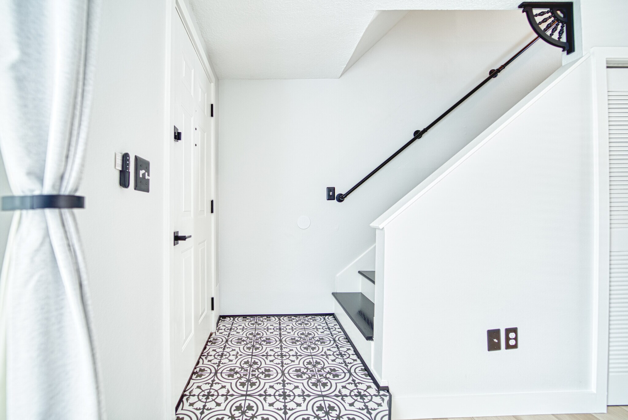 Building Photo - 11912 Cypress Hill Cir
