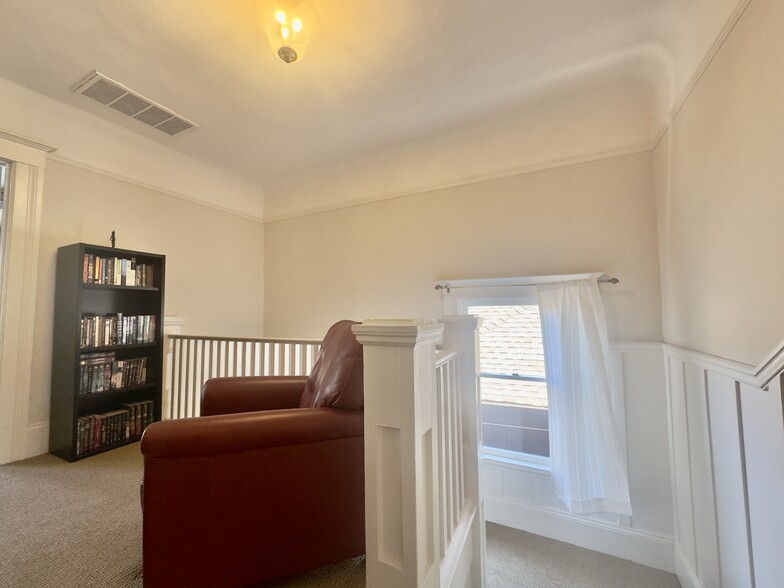 Building Photo - 538 Chetwood St