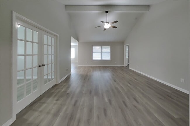 Building Photo - 308 Crooked Pine Court