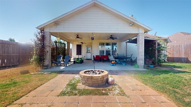 Building Photo - 21499 Pleasant Forest Dr