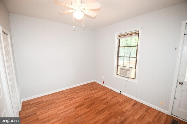 Building Photo - 3606 Hudson St