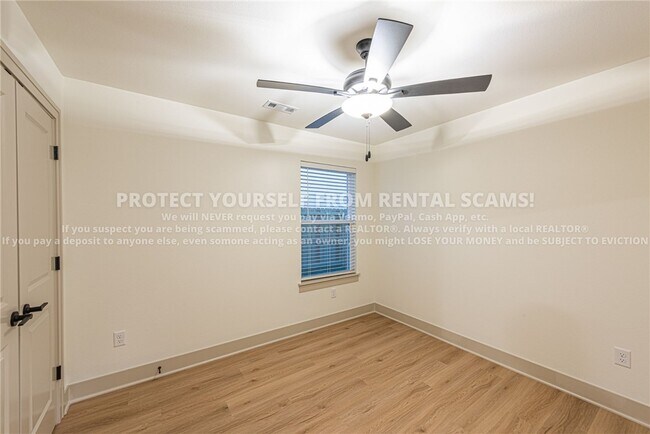 Building Photo - 4173 W Barhem Dr