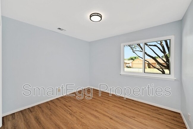 Building Photo - 10703 Onyx Cove