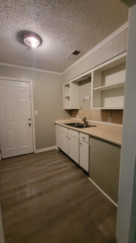 Building Photo - 3070 Ragsdale Dr