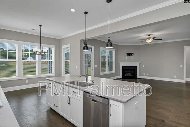 Building Photo - 2019 Ludlow Pl