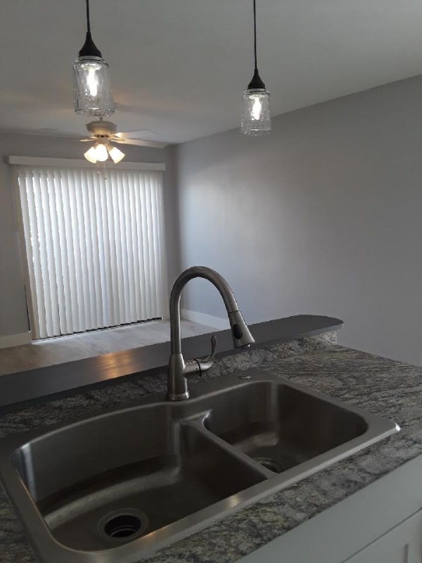 Building Photo - 8800 Bardmoor Blvd