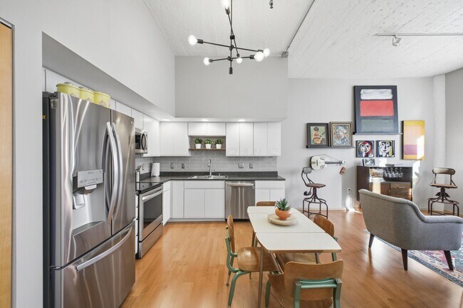 Building Photo - 110 N 3rd St