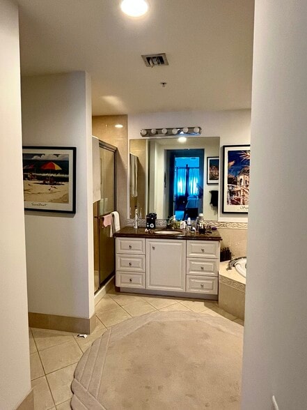 Building Photo - 26 Harbour Isle Dr W