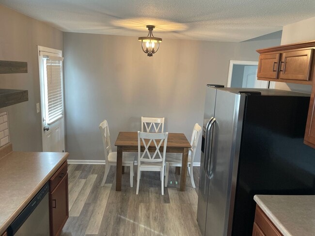 Building Photo - 365 Andrew Dr