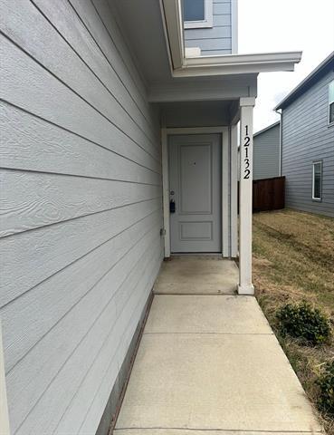 Building Photo - 12132 Thoroughbred Dr