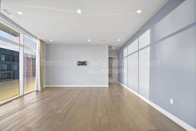 Building Photo - 4521 San Felipe St