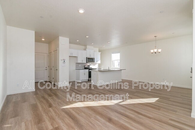 Building Photo - 1758 Knobby Pne Dr