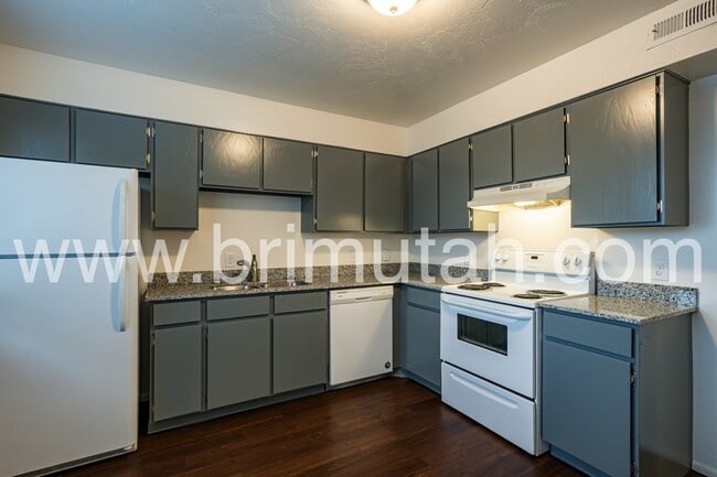 Building Photo - 4727 S 1300 E