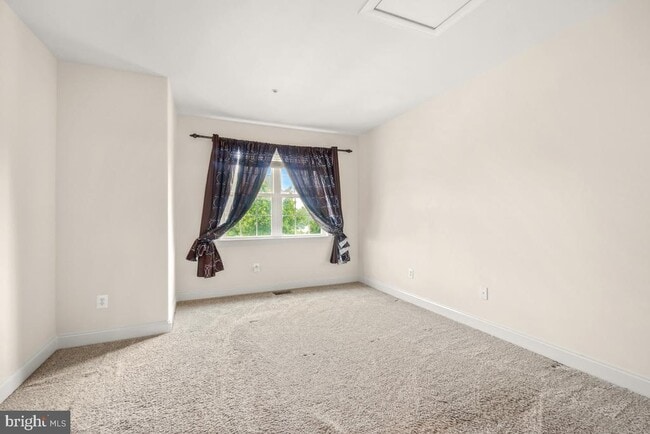 Building Photo - 5106 Shamrocks Delight Dr