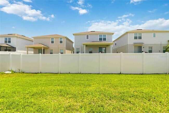 Building Photo - 4525 Pippin Ln