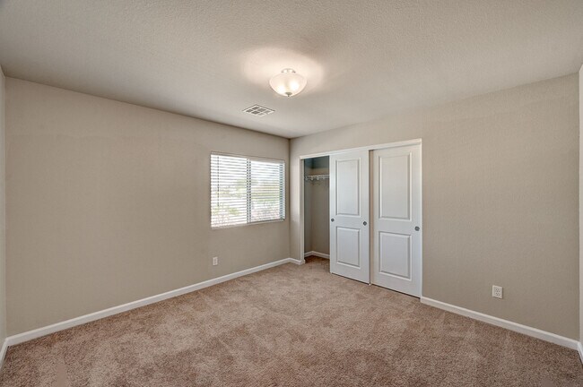 Building Photo - 6626 Tangled Vines Ave