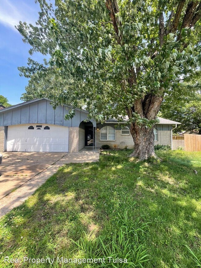 3 br, 1.5 bath House 1102 W 14th Place 1102 W 14th Pl Claremore OK