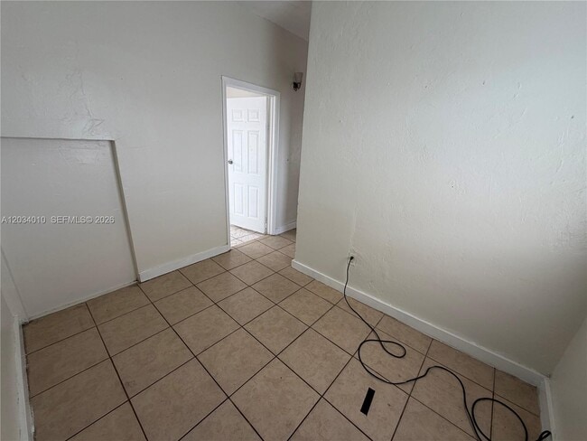 Building Photo - 1579 NW 68th St