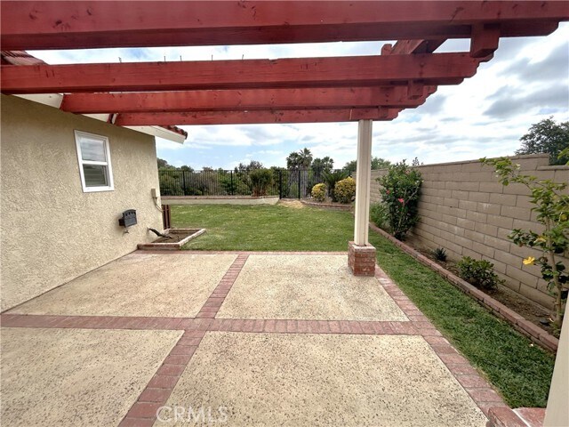 Building Photo - 3130 Oakcrest Dr