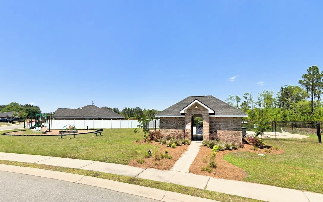 Building Photo - 135 Sugarberry Cir