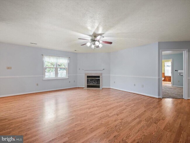 Building Photo - 112 Jefferson Ct