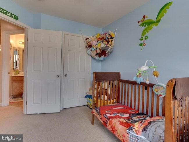 Building Photo - 8022 Forest Ridge Dr