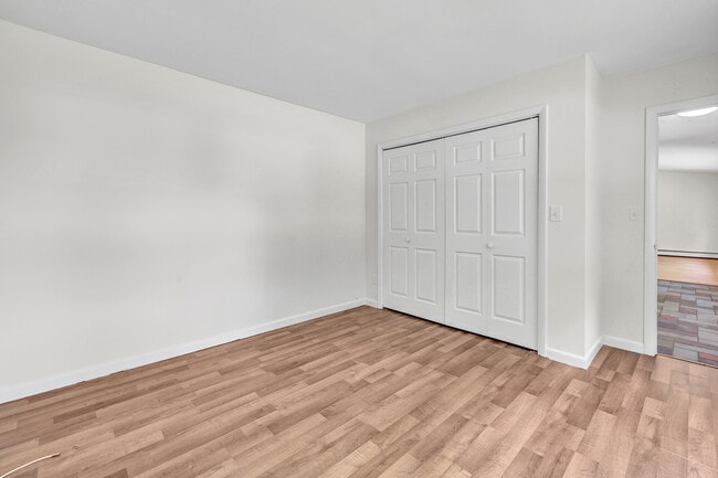 Building Photo - 46 Daniel Dr