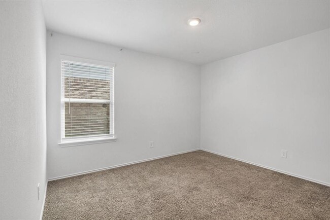 Building Photo - 2439 Moraine Vly Dr