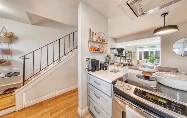 Building Photo - 2628 Kansas Ave