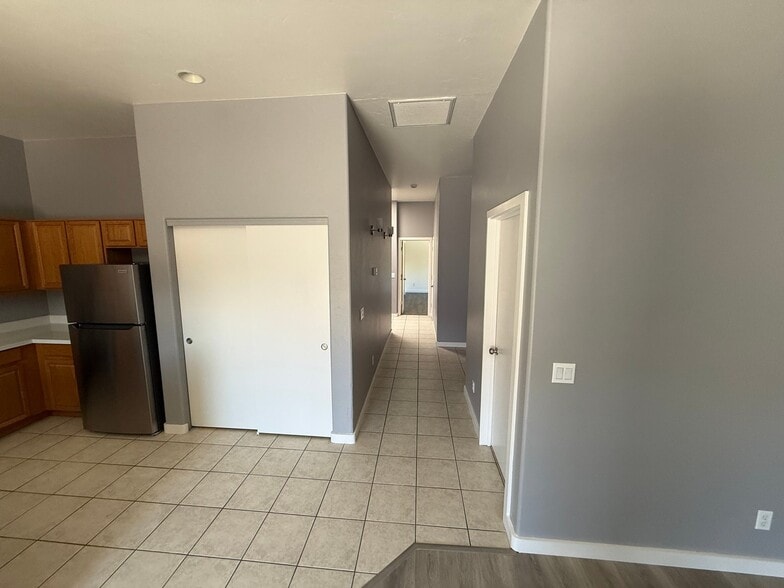 Building Photo - 8538 E Seabury Ct