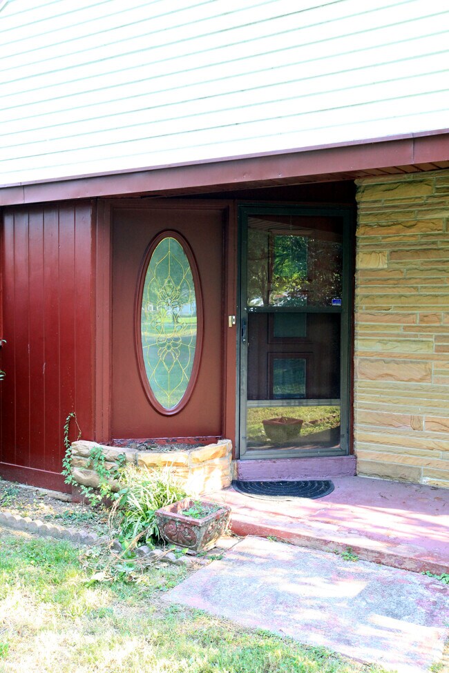 Building Photo - 1301 Richland Pl