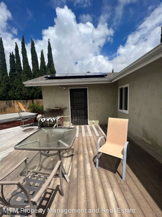 Building Photo - 3 br, 2 bath House - 4142 69th St