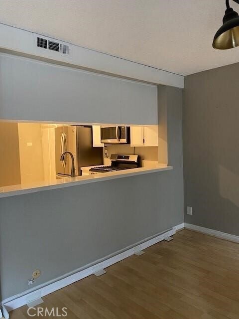 Building Photo - 15050 Sherman Way