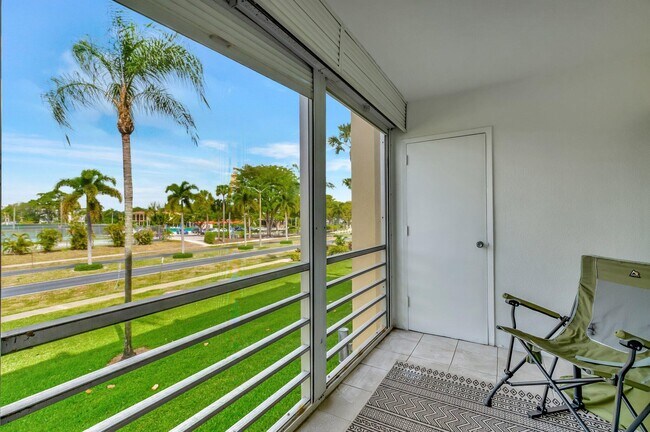 Building Photo - 3590 Via Poinciana