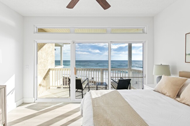 Building Photo - Newly Renovated Beach Front Four Bedroom Home
