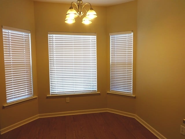 Building Photo - 106 Meadowvale Ln