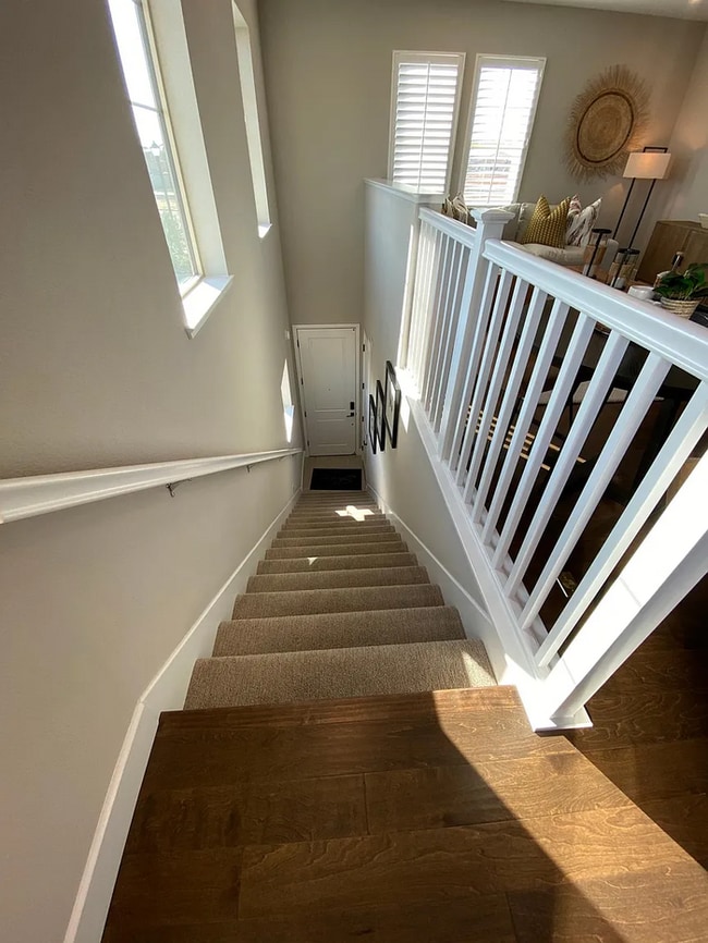 Building Photo - 476 E Sorrel Pl