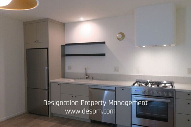 Building Photo - 3181 Verdugo Pl