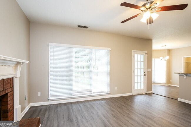 Building Photo - 10550 Windsor Park Dr