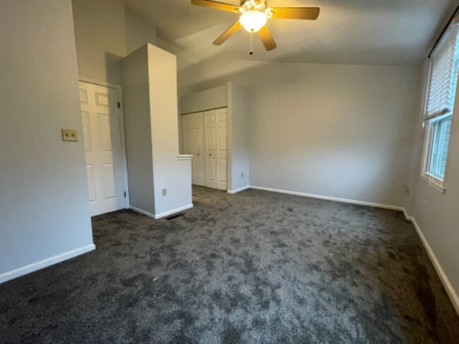 Building Photo - 4387 Heritage Dr