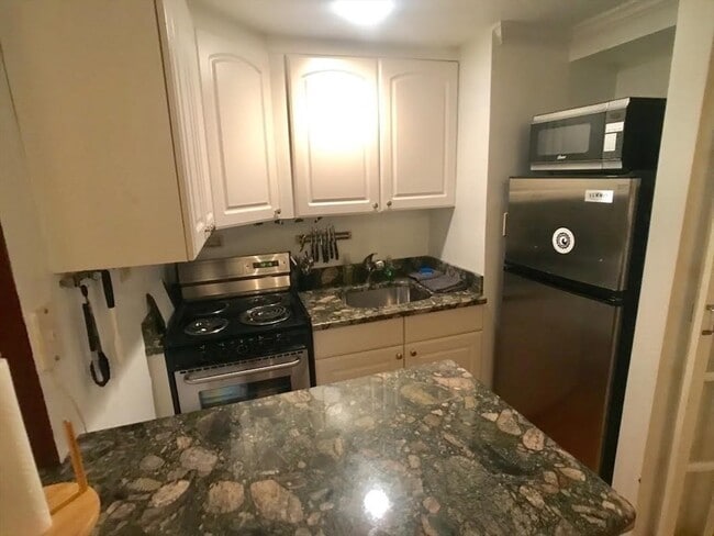 Building Photo - 36C Joy St