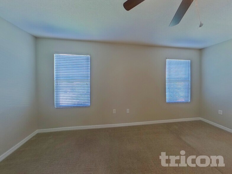 Building Photo - 10442 Whispering Hammock Dr