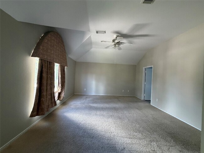 Building Photo - 2615 Meiko Dr