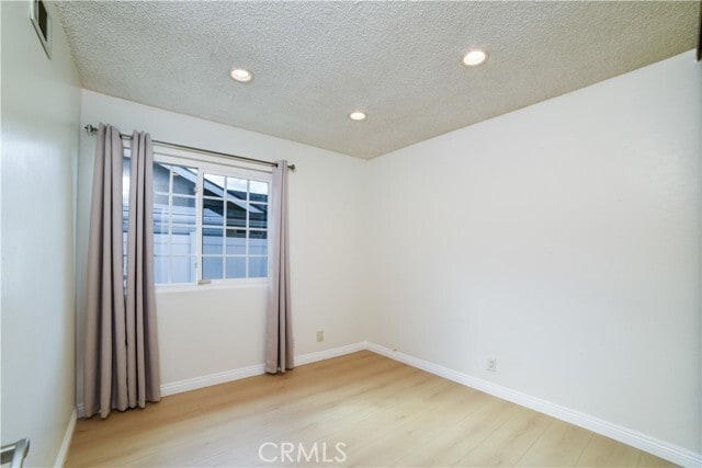 Building Photo - 1728 W Phillips Dr